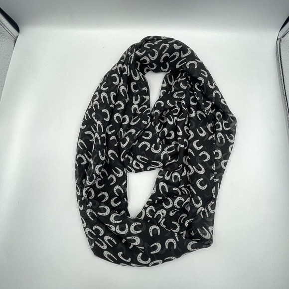 Infinity Black Scarf horseshoe print - Picture 2 of 11